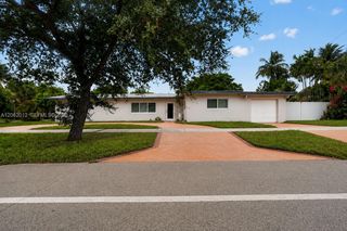 17200 NE 15th Avenue, North Miami Beach, FL 33162