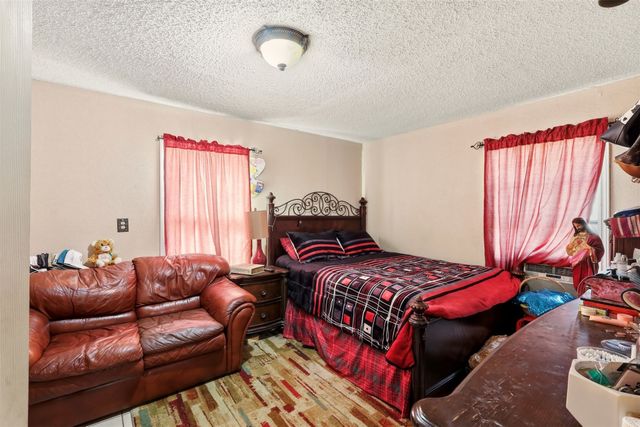 2333 N Chandler Drive E, Fort Worth, TX 76111