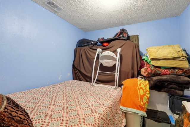 2333 N Chandler Drive E, Fort Worth, TX 76111