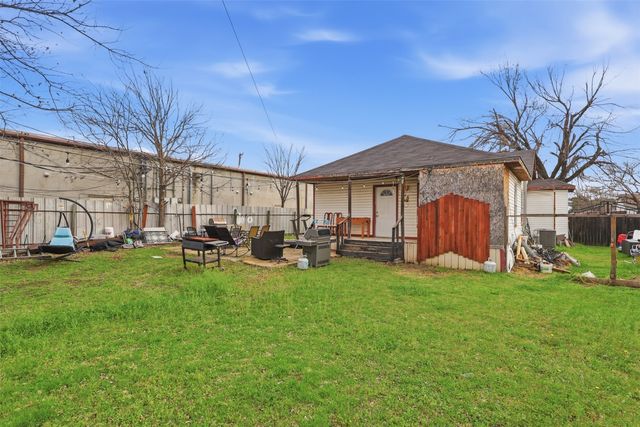 2333 N Chandler Drive E, Fort Worth, TX 76111