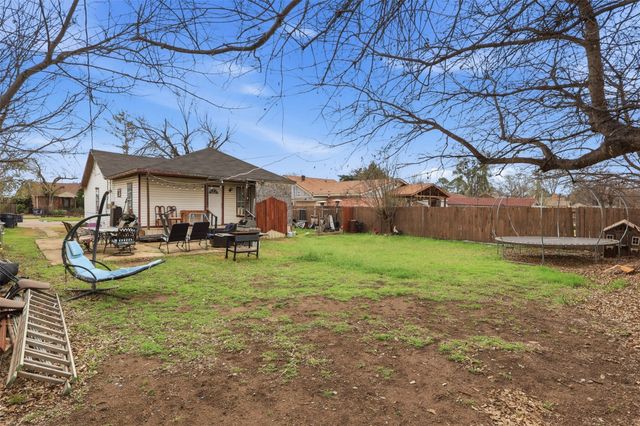 2333 N Chandler Drive E, Fort Worth, TX 76111