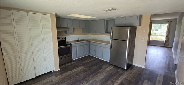 2500 E Modern Court, Hernando, FL 34442