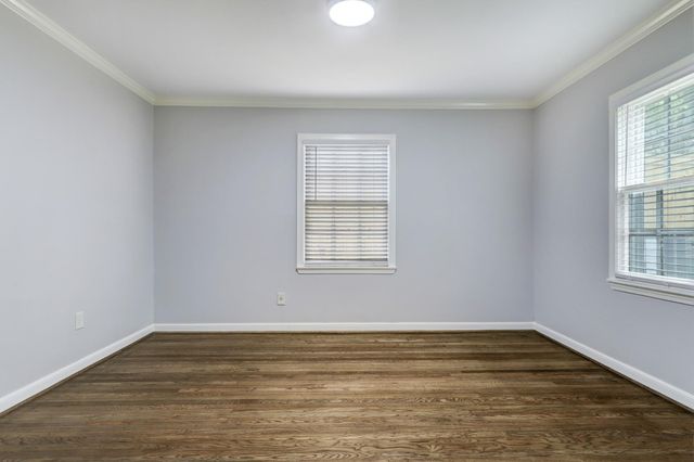 5217 Locust Street, Bellaire, TX 77401