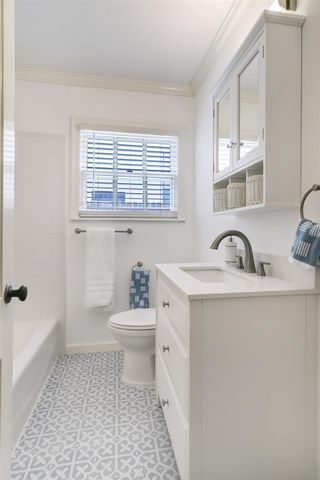 5217 Locust Street, Bellaire, TX 77401