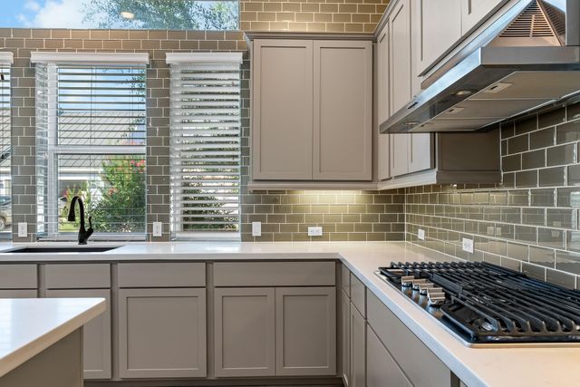 109 Francesco LN 40, Dripping Springs, TX 78620