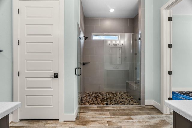 109 Francesco LN 40, Dripping Springs, TX 78620