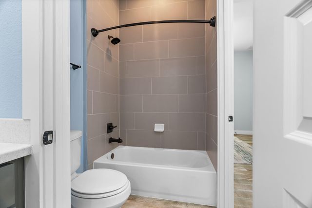 109 Francesco LN 40, Dripping Springs, TX 78620