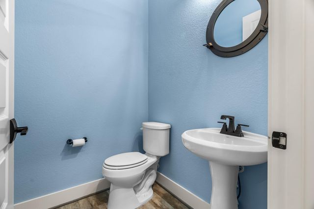 109 Francesco LN 40, Dripping Springs, TX 78620