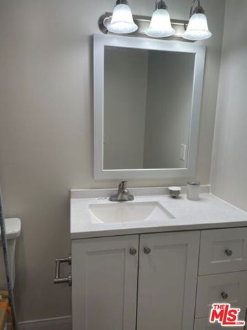 767 N Ave 50 202, Los Angeles, CA 90042