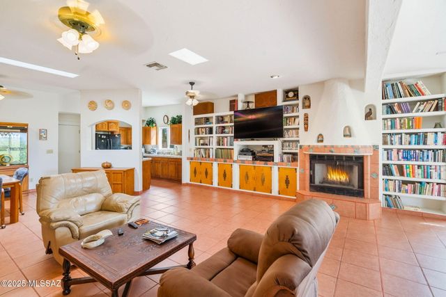 116 S Charleston Avenue, Corona De Tucson, AZ 85641