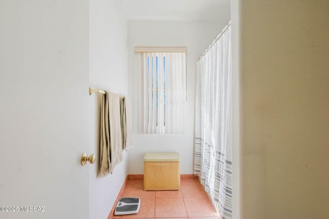 116 S Charleston Avenue, Corona De Tucson, AZ 85641