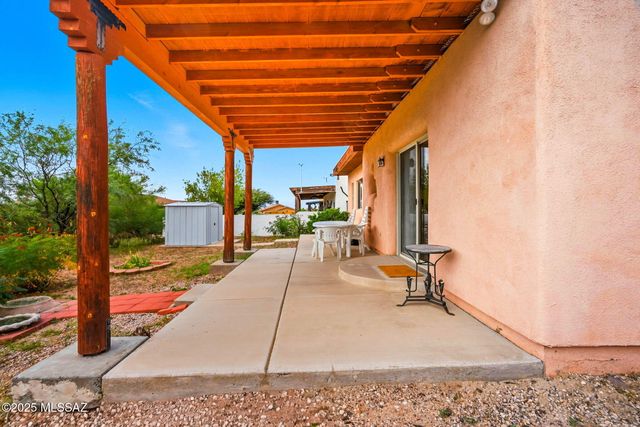 116 S Charleston Avenue, Corona De Tucson, AZ 85641