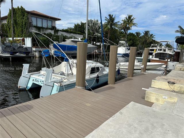 1161 NE 86th St, Miami, FL 33138