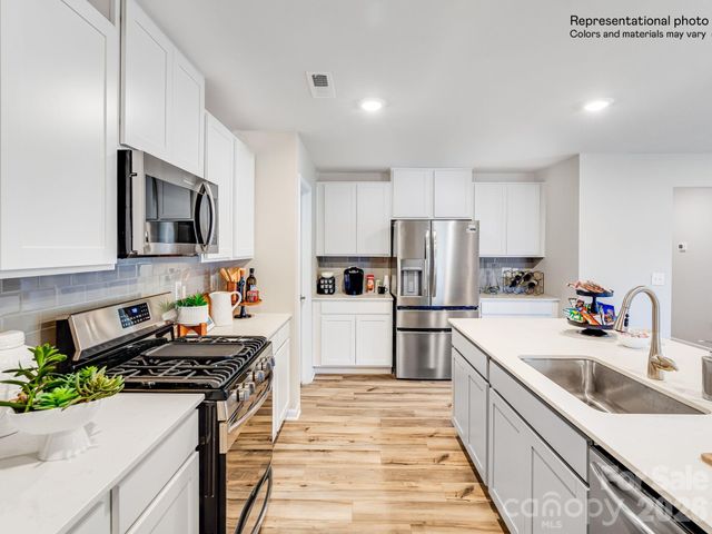 4105 Oxford Glen Drive OG 102, Claremont, NC 28610