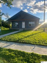 2210 N 26th Street, Omaha, NE 68111