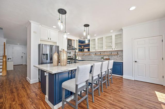 8832 Marlin Seas Ct, Sacramento, CA 95828