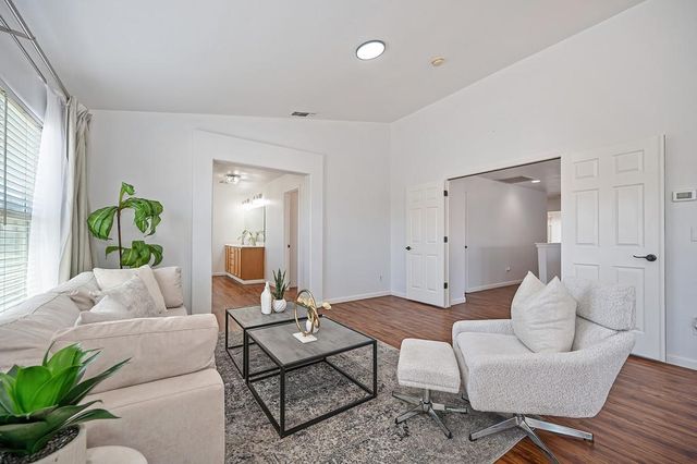 8832 Marlin Seas Ct, Sacramento, CA 95828