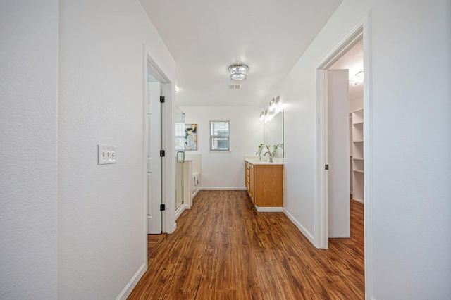 8832 Marlin Seas Ct, Sacramento, CA 95828