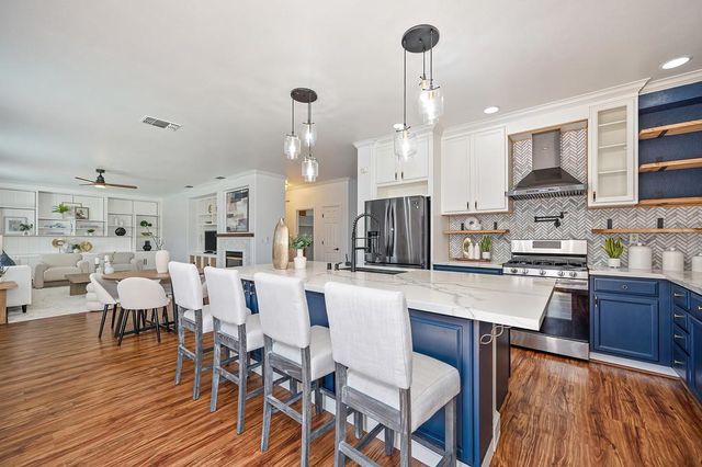 8832 Marlin Seas Ct, Sacramento, CA 95828