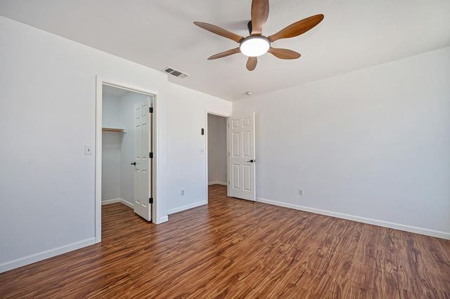8832 Marlin Seas Ct, Sacramento, CA 95828