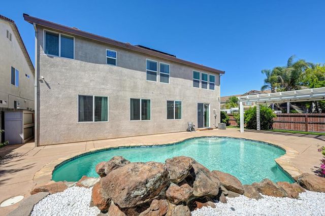8832 Marlin Seas Ct, Sacramento, CA 95828