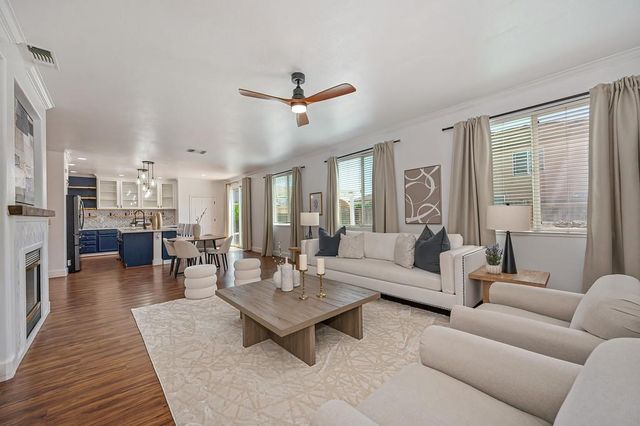 8832 Marlin Seas Ct, Sacramento, CA 95828
