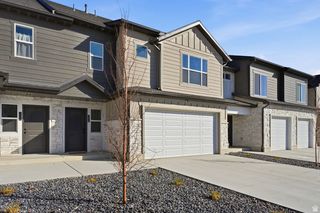 1664 W 2975 S #B, Syracuse, UT 84075