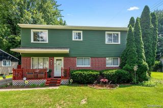 21456 Flanders Street, Farmington, MI 48335