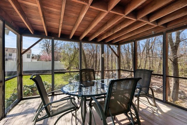 12 Lake Ave, Saugus, MA 01906