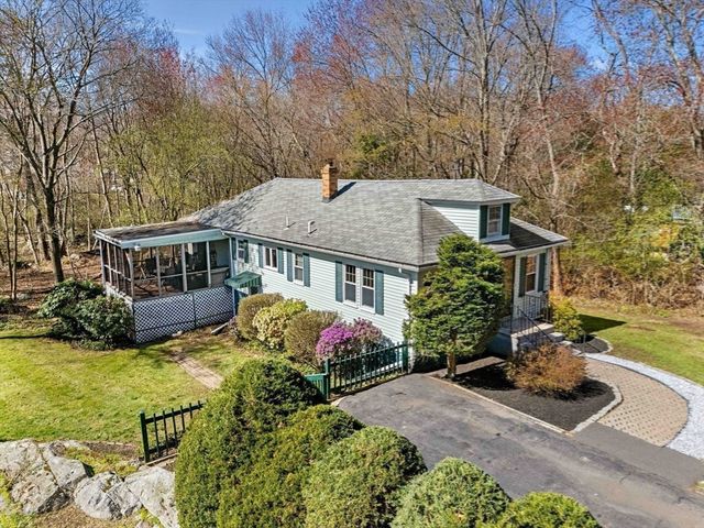 12 Lake Ave, Saugus, MA 01906