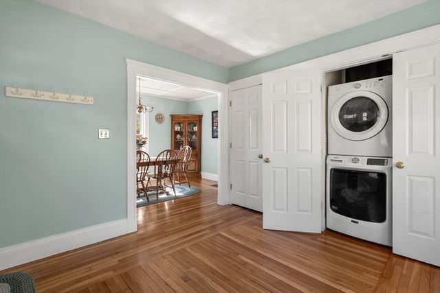 12 Lake Ave, Saugus, MA 01906