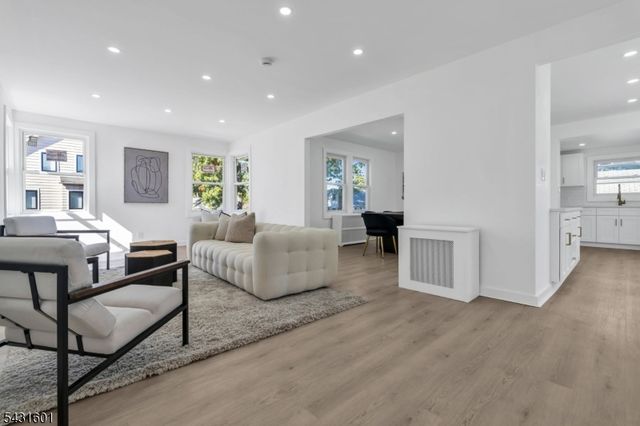 288 Harrison St, Nutley Twp., NJ 07110