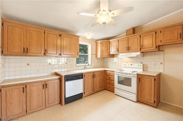 211 Kite Street, Pahrump, NV 89048