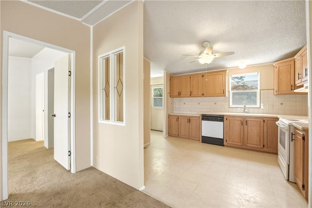 211 Kite Street, Pahrump, NV 89048