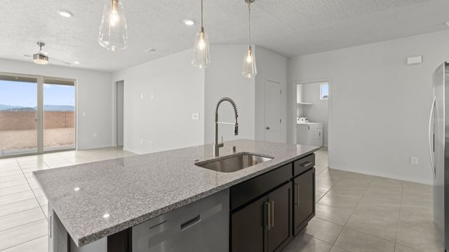 4053 Estrella Noche, Santa Fe, NM 87507