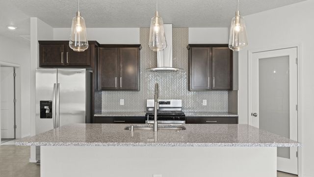 4053 Estrella Noche, Santa Fe, NM 87507