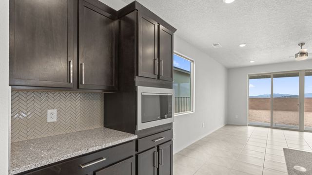 4053 Estrella Noche, Santa Fe, NM 87507