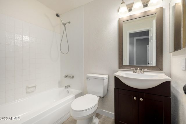 8888 N 47TH Avenue 117, Glendale, AZ 85302