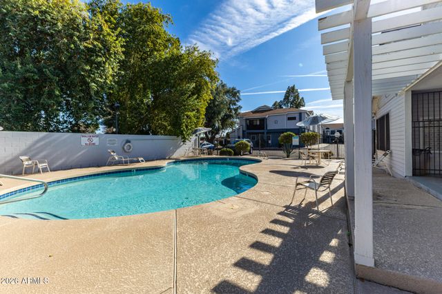 8888 N 47TH Avenue 117, Glendale, AZ 85302