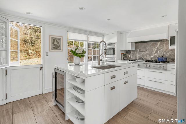 200 Jackman Avenue, Fairfield, CT 06825