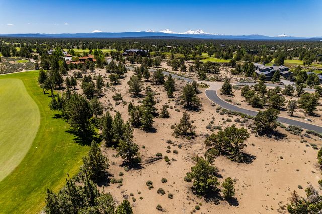Canyon View Loop Lot #168, Bend, OR 97701