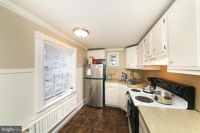 17 MAIN AVE, Berwyn, PA 19312