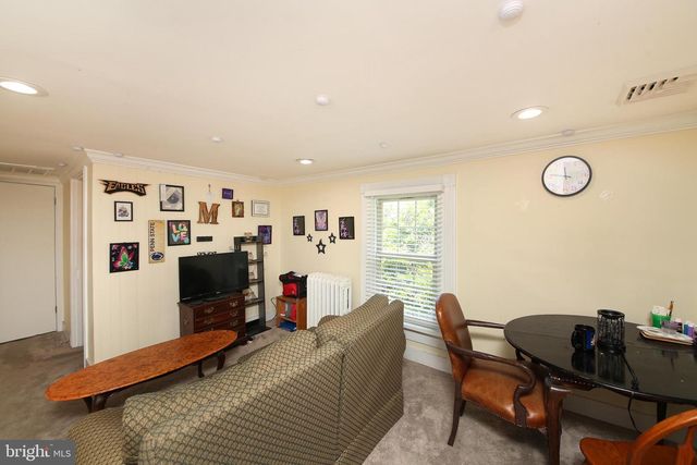 17 MAIN AVE, Berwyn, PA 19312