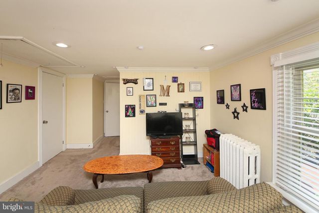 17 MAIN AVE, Berwyn, PA 19312