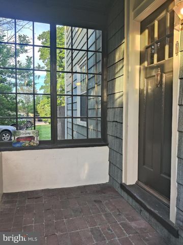 17 MAIN AVE, Berwyn, PA 19312