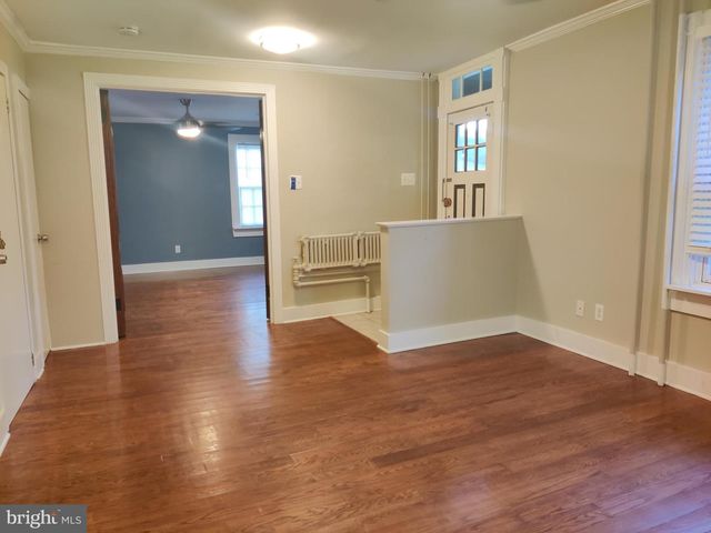 17 MAIN AVE, Berwyn, PA 19312