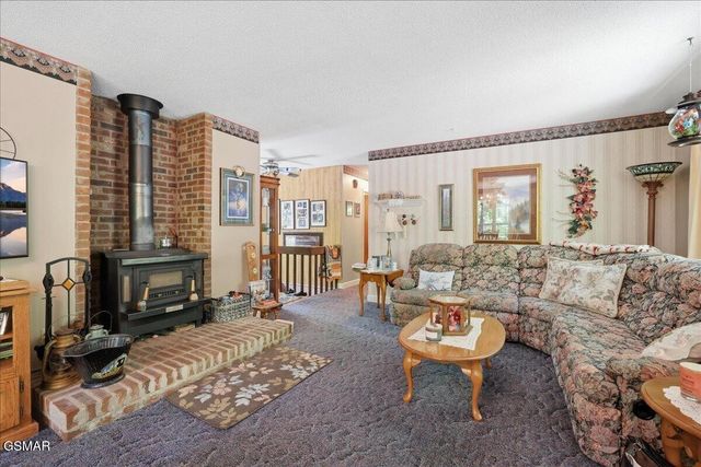 2931 Mountain Boulevard, Sevierville, TN 37876