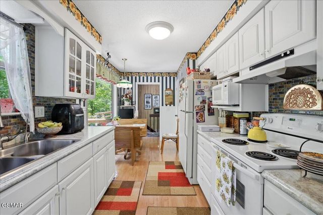 2931 Mountain Boulevard, Sevierville, TN 37876