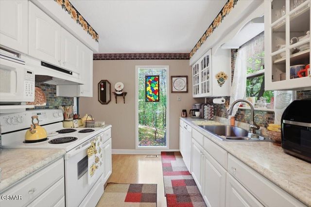 2931 Mountain Boulevard, Sevierville, TN 37876