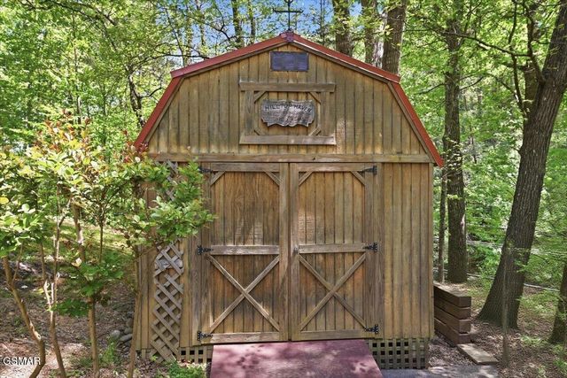 2931 Mountain Boulevard, Sevierville, TN 37876